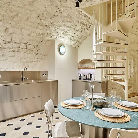 Sublim New Triplex On Place Des Vosges Apartment